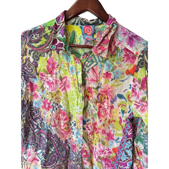 JOHNNY WAS Floral Paisley Button-Up Shirt Size Large Soft Brushed EUC Bohemian - Picture 4 of 12
